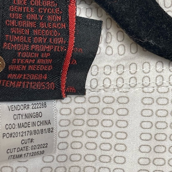 Our Universe Stranger Things Scantron Woven Button Up Size XXL - Picture 8 of 10